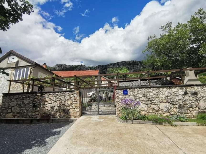 Apartman Ane - Bribir Bribir  Bagian luar foto